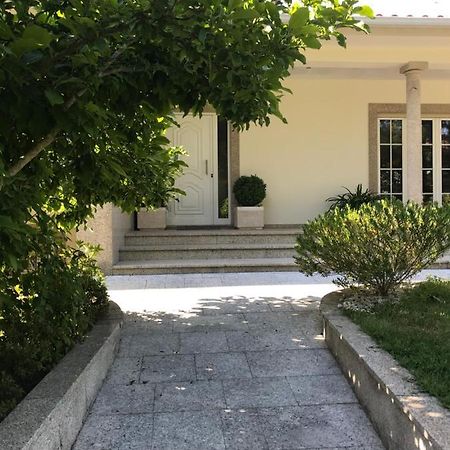 Camelias Bed & Breakfast Guimaraes Bagian luar foto