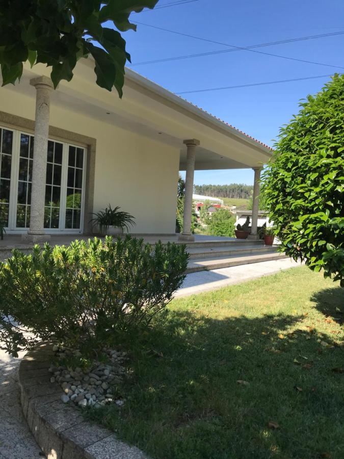 Camelias Bed & Breakfast Guimaraes Bagian luar foto